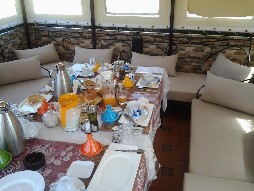 Riad Dar Mesouda Tanger Luaran gambar