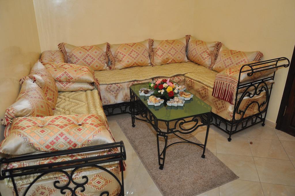 Riad Dar Mesouda Tanger Luaran gambar